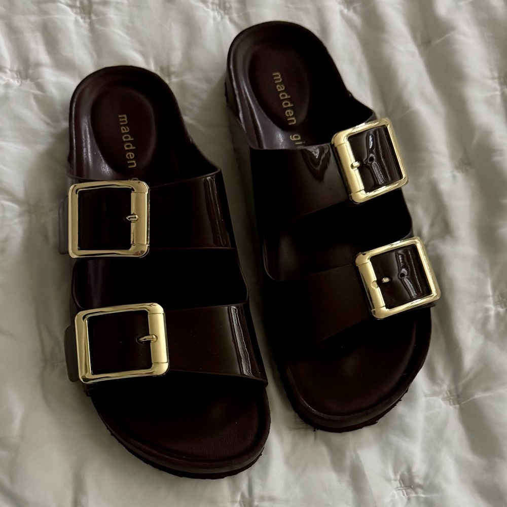 Madden Girl Women’s Bodie Sandals Size 8